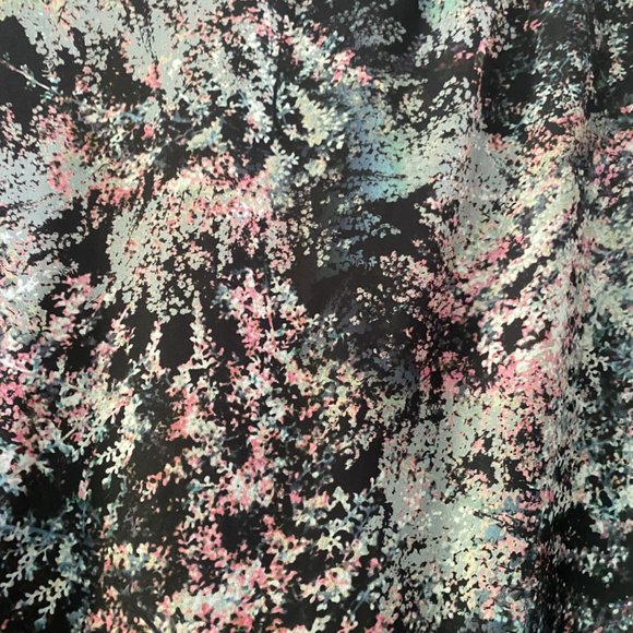 Lightweight Black and Floral Sweater Size UK12/US 8 - Picture 6 of 9